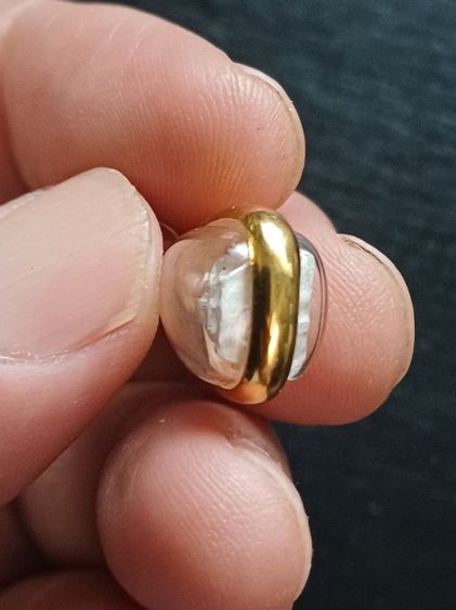 หลวงปู่ทวดเนื้อเงิน เลี่ยมทองคำแท้ รูปที่ 5