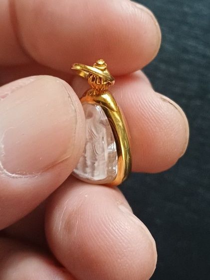 หลวงปู่ทวดเนื้อเงิน เลี่ยมทองคำแท้ รูปที่ 4