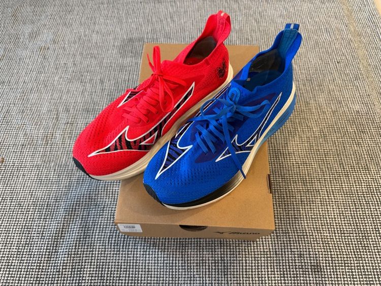 ผู้ชาย นำเงินเข้ม รองเท้าวิ่ง รองเท้า Mizuno Neo Zen size US 8.5