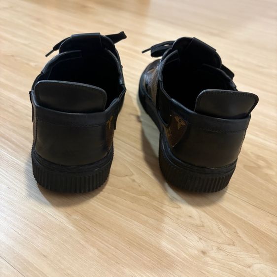 รองเท้าหลุยส์ รูปที่ 3