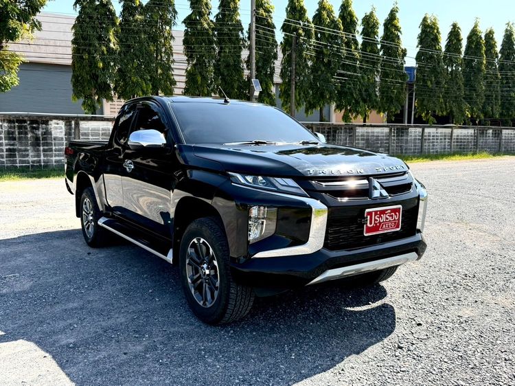 Mitsubishi Triton 2020 2.4 GT Plus Pickup ดีเซล ไม่ติดแก๊ส เกียร์ธรรมดา ดำ รูปที่ 3