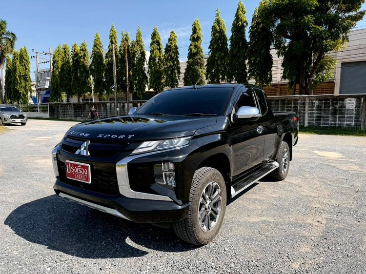 รถ Mitsubishi Triton 2.4 GT Plus สี ดำ