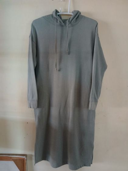 เดรสยาว ฮูด สีเขียวอ่อน uniqlo  size M