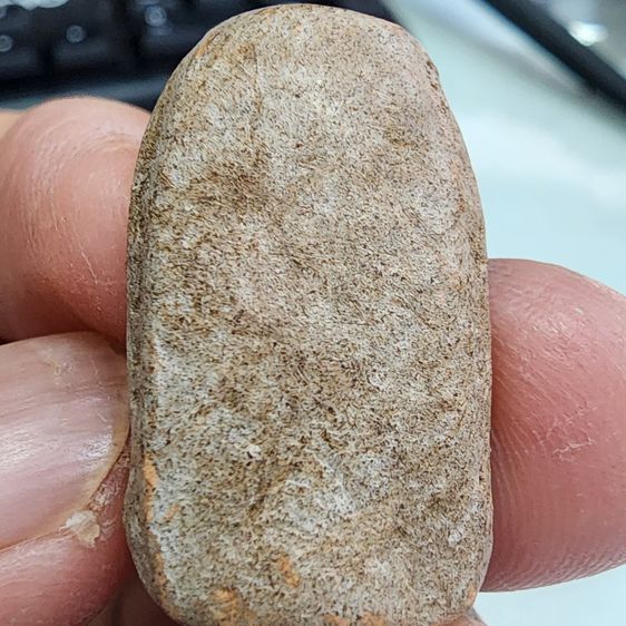 พระคงมีเกศ (ทรงเทวดา) เนื้อดิน กรุลําพูน ส่งฟรีทั่วประเทศ รูปที่ 8