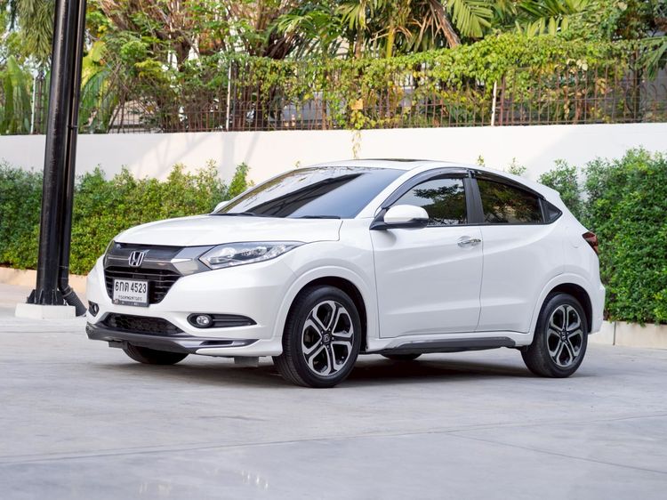 Honda HR-V 2017 1.8 EL Utility-car เบนซิน ไม่ติดแก๊ส เกียร์อัตโนมัติ ขาว รูปที่ 3