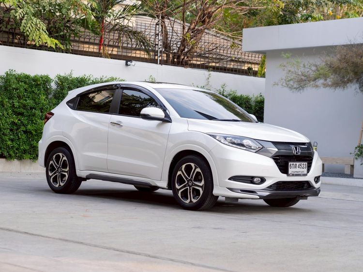 Honda HR-V 2017 1.8 EL Utility-car เบนซิน ไม่ติดแก๊ส เกียร์อัตโนมัติ ขาว