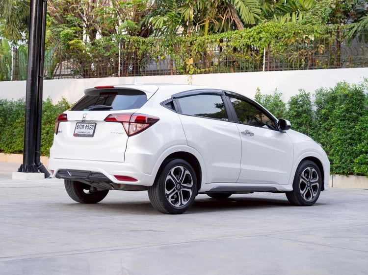 Honda HR-V 2017 1.8 EL Utility-car เบนซิน ไม่ติดแก๊ส เกียร์อัตโนมัติ ขาว รูปที่ 4