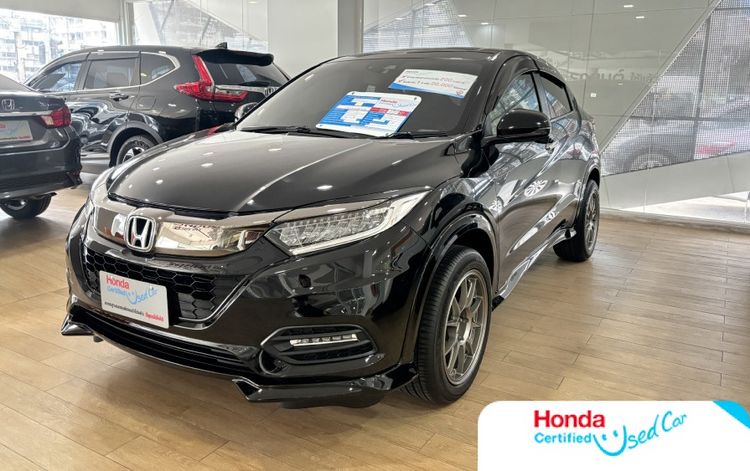 รถ Honda HR-V 1.8 RS สี ดำ