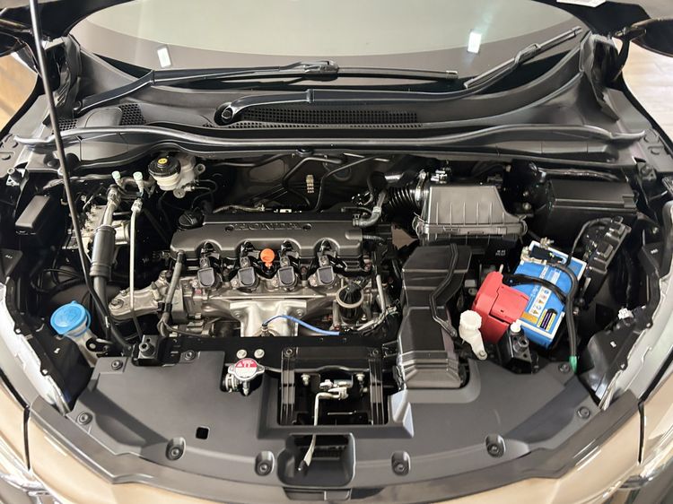 Honda HR-V 2020 1.8 RS Utility-car เบนซิน ไม่ติดแก๊ส เกียร์อัตโนมัติ ดำ รูปที่ 4