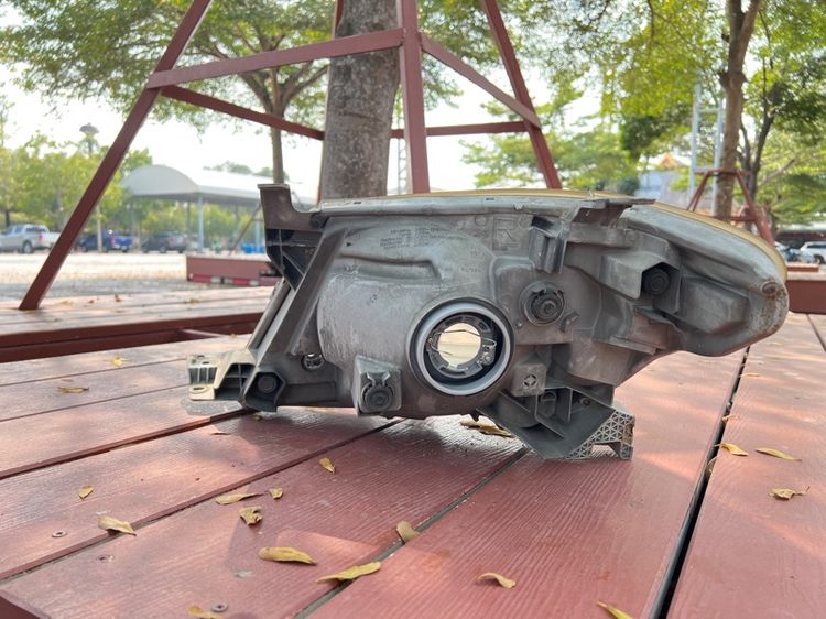 ไฟหน้า รูปที่ 3