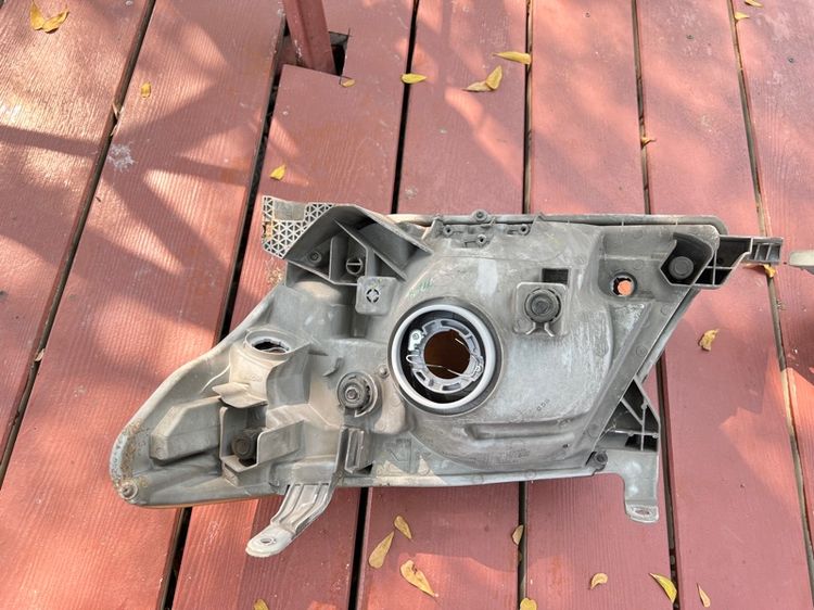 ไฟหน้า รูปที่ 4