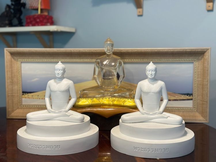 องค์พระธรรมกายยกชุด