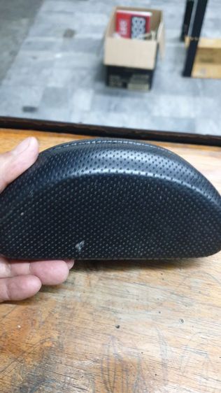 แว่นตา Guess man พร้อมกล่อง แท้ รูปที่ 9