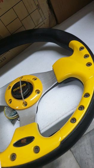 พวงมาลัย mono รถยนต์ 12 นิ้ว