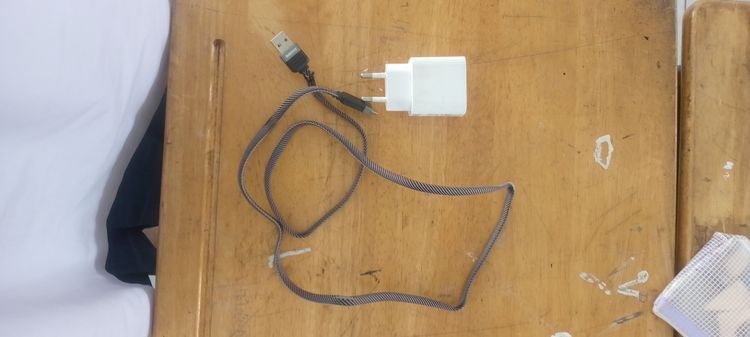 สายสายโทรศัพท์ และ หัวชาร์จ รูปที่ 2