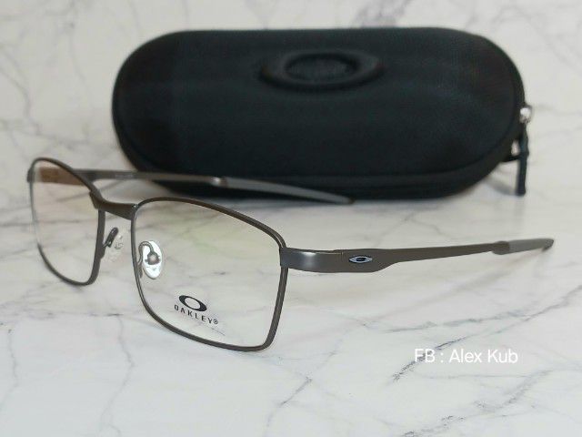 กรอบแว่นตา Oakley Titanium 