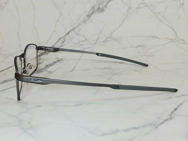 กรอบแว่นตา Oakley Titanium  รูปที่ 5