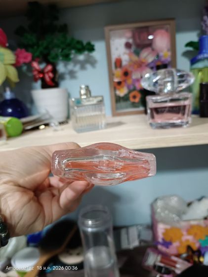 ไม่ระบุเพศ อื่นๆ ของแท้เคาน์เตอร์ขวดมีตำหนิลดล้างสต็อค เทสเตอร์  ไม่มีกล่อง Nobox เช็คcodeได้
คุณภาพคุ้มเกินราคา
หอมฟุ้งติดทนทั้งวัน