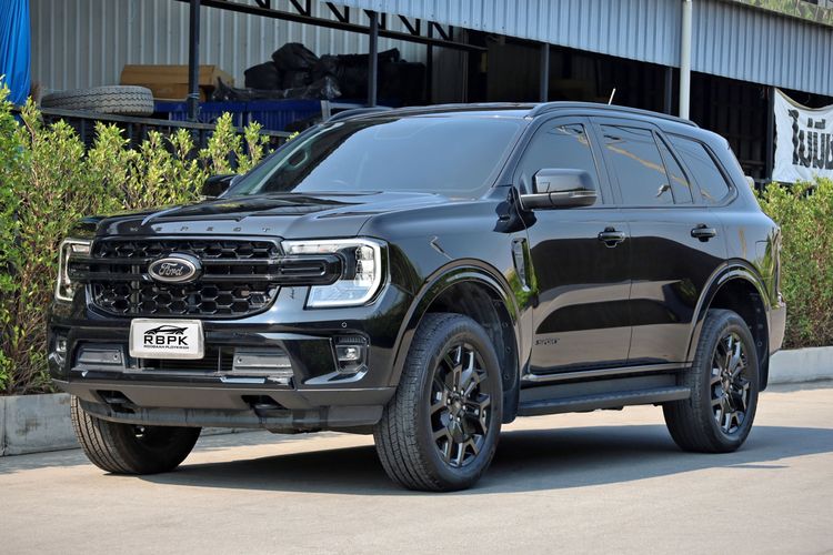 รถ Ford Everest 2.0 Turbo Sport สี ดำ