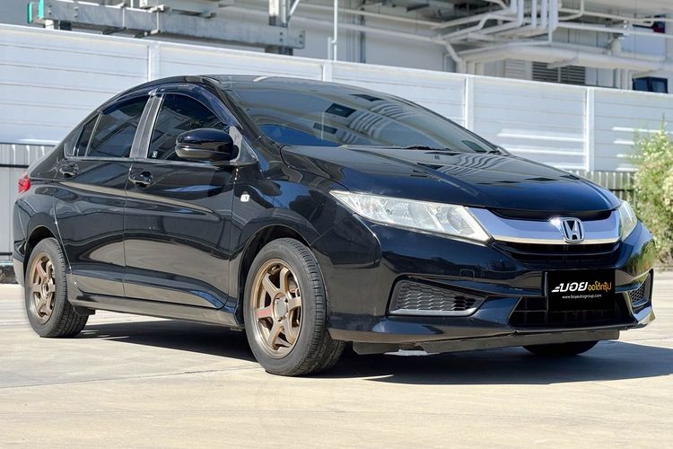 Honda City 2014 1.5 V Sedan เบนซิน ไม่ติดแก๊ส เกียร์อัตโนมัติ ดำ รูปที่ 3