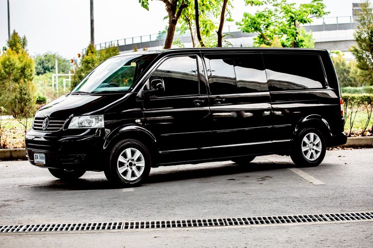 Volkswagen Caravelle 2010 2.5 TDi Utility-car ดีเซล เกียร์อัตโนมัติ ดำ รูปที่ 2