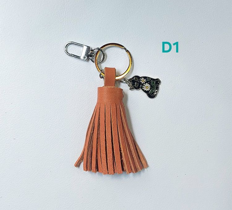 พวงกุญแจพู่ ทำจากหนังวัวแท้ รูปที่ 5