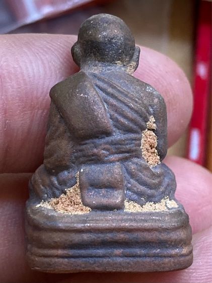 รูปหล่อโบราณ หลวงปู่ทวด รุ่น เบตง ย้อนยุค วัดทรายขาว ปัตตานี พ.ศ.๒๕๕๗ กล่องเดิม สวยครับ รูปที่ 8