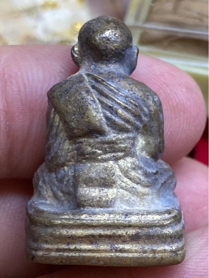 รูปหล่อโบราณ หลวงปู่ทวด รุ่น เบตง ย้อนยุค วัดทรายขาว ปัตตานี พ.ศ.๒๕๕๗ กล่องเดิม สวยครับ รูปที่ 6