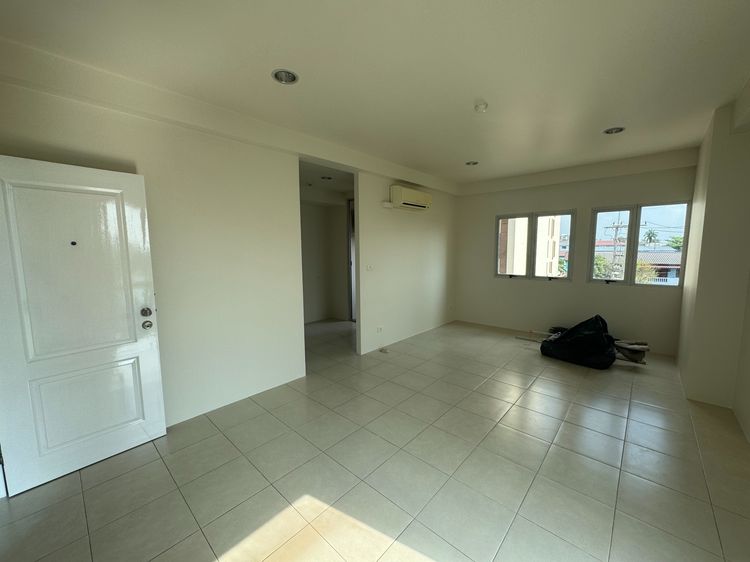 อื่นๆ ไม่อนุญาต ไม่มี สร้างเสร็จก่อน 2010 วังทองคอนโดเทล แหลมฉบัง อาคาร B รูปที่ 2