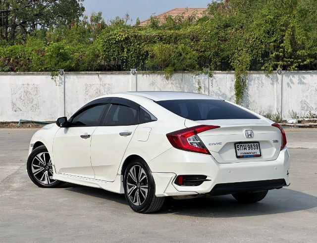 Honda Civic 2016 1.5 Turbo Sedan เบนซิน ไม่ติดแก๊ส เกียร์อัตโนมัติ ขาว รูปที่ 3