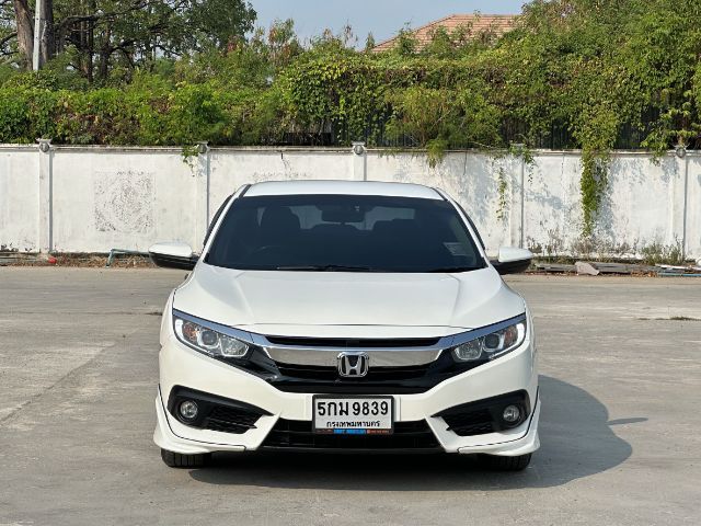 Honda Civic 2016 1.5 Turbo Sedan เบนซิน ไม่ติดแก๊ส เกียร์อัตโนมัติ ขาว รูปที่ 4