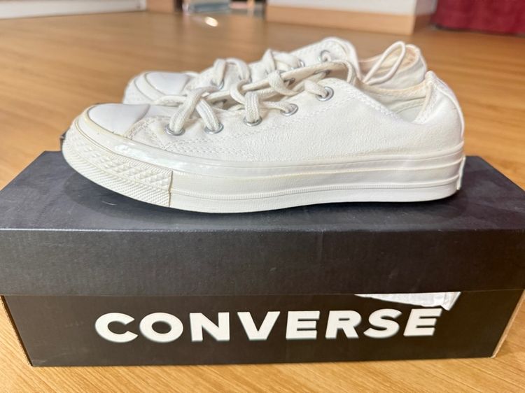 ขายรองเท้า