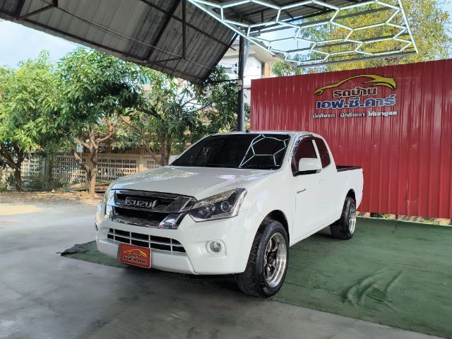 Isuzu D-MAX 2017 1.9 L Pickup ดีเซล ไม่ติดแก๊ส เกียร์ธรรมดา ขาว รูปที่ 2