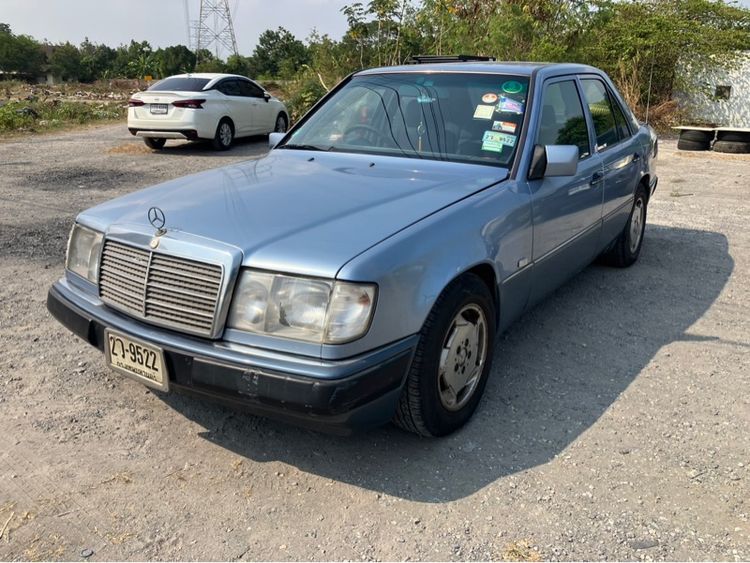 Mercedes-Benz E-Class 1992 E230 Sedan เบนซิน เกียร์อัตโนมัติ ฟ้า รูปที่ 4