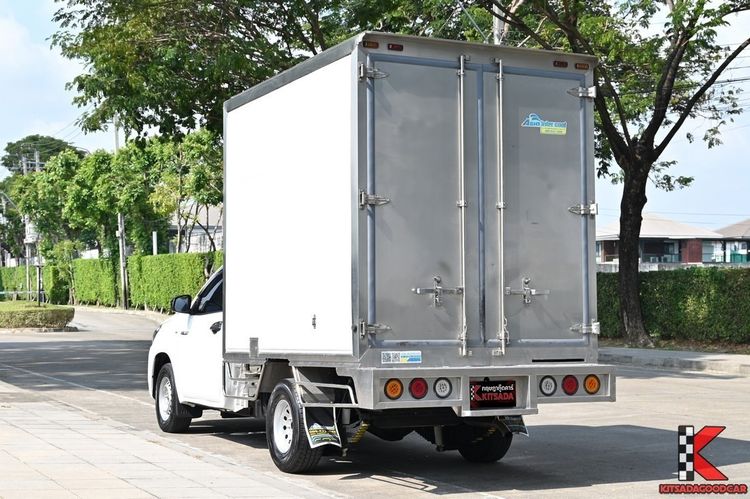 Toyota Hilux Revo 2024 2.4 Entry Pickup ดีเซล ไม่ติดแก๊ส เกียร์ธรรมดา ขาว รูปที่ 3
