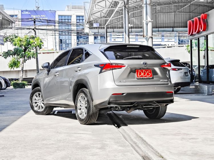 Lexus Nx300h 2016 2.5 Luxury Utility-car เบนซิน เกียร์อัตโนมัติ เทา รูปที่ 3
