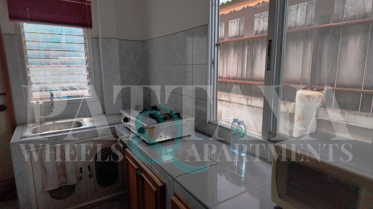 ตกแต่งครบ Cozy Thai-Style House for Sale with Garden and Terrace รูปที่ 4