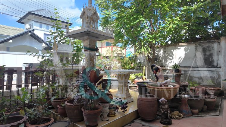 ตกแต่งครบ Cozy Thai-Style House for Sale with Garden and Terrace รูปที่ 2