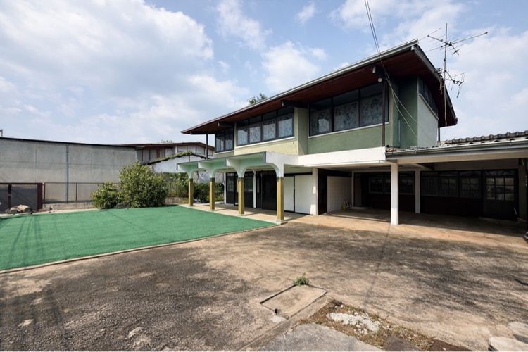 ใช่ ที่ดินพร้อมบ้านม.เสรีพระราม 9 ซอย 41 รูปที่ 2