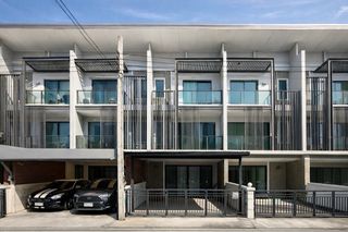 ขาย ทาวน์โฮม 3 ชั้น Town Avenue Merge รัตนาธิเบศร์