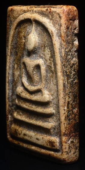 พระสมเด็จ พิมพ์ใหญ่ เนื้อเก่าๆ สภาพสวยงาม ครับ รูปที่ 3