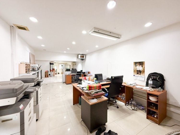 ใช่ อาคารพาณิชย์ทำเลอ่อนนุช ใกล้ปากซอย 70 รูปที่ 2