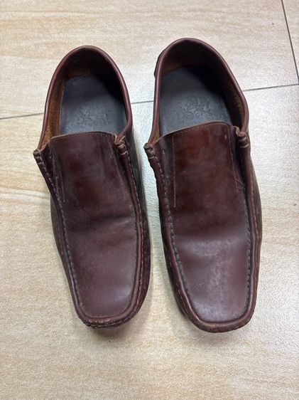 รองเท้าหนัง รูปที่ 15