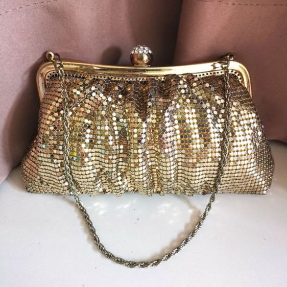 ทอง ขานเท กระเป๋าออกงานแบรนด์​ญี่ปุ่น มือ​ 2