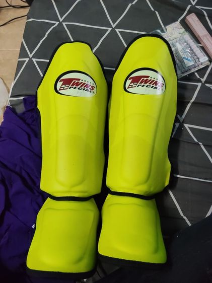 เหมาทั้ง2เลยสภาพมือ1เลยครับนวมและสนับแข้ง รูปที่ 7