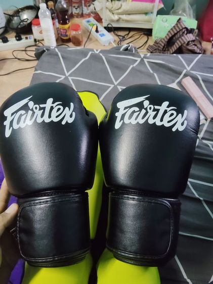 เหมาทั้ง2เลยสภาพมือ1เลยครับนวมและสนับแข้ง รูปที่ 3