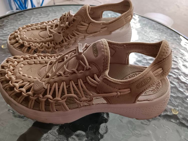 Skechers รองเท้าผ้าใบ ผ้าใบ รองเท้า keen sketcher Kito สภาพดี 3คู่ 1พันบาท