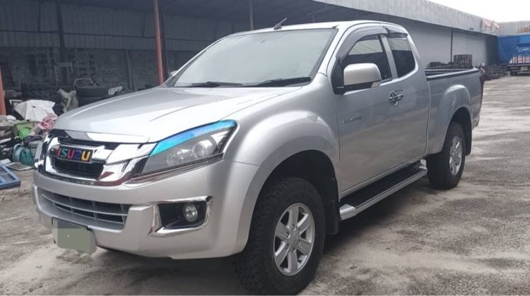 Isuzu D-MAX 2013 2.5 Hi-Lander Z Pickup ดีเซล ไม่ติดแก๊ส เกียร์ธรรมดา บรอนซ์เงิน รูปที่ 2