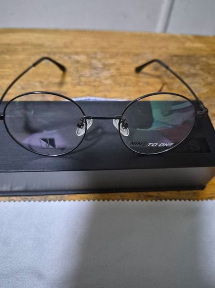 แว่นตา ไททาเนี่ยม