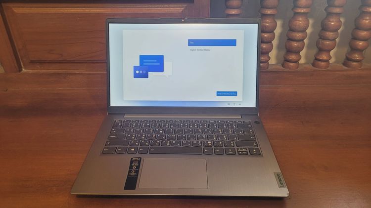 วินโดว์ 8 กิกะไบต์ USB ไม่ใช่ Lenovo IdeaPad Slim 3-Ryzen7